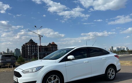 Ford Focus III, 2015 год, 1 000 000 рублей, 4 фотография