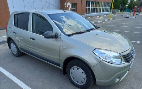 Renault Sandero I, 2011 год, 439 000 рублей, 2 фотография