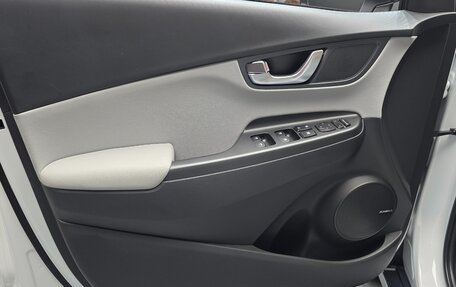 Hyundai Kona I, 2022 год, 2 025 000 рублей, 25 фотография