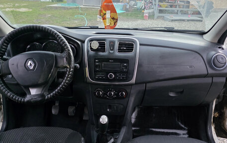 Renault Logan II, 2018 год, 350 000 рублей, 10 фотография