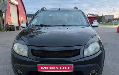 Renault Sandero I, 2013 год, 800 000 рублей, 1 фотография