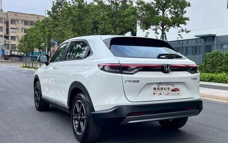 Honda Vezel, 2023 год, 1 400 000 рублей, 6 фотография