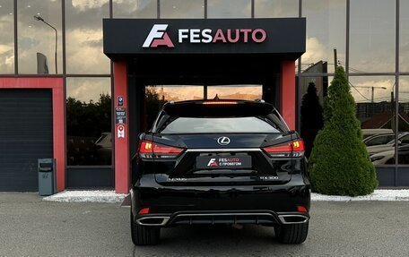 Lexus RX IV рестайлинг, 2020 год, 4 618 000 рублей, 6 фотография