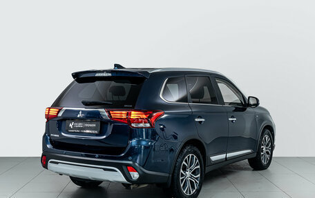 Mitsubishi Outlander III рестайлинг 3, 2020 год, 3 108 000 рублей, 4 фотография