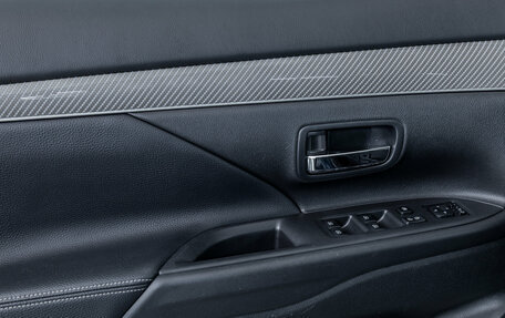 Mitsubishi Outlander III рестайлинг 3, 2020 год, 3 108 000 рублей, 12 фотография