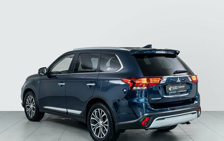 Mitsubishi Outlander III рестайлинг 3, 2020 год, 3 108 000 рублей, 6 фотография