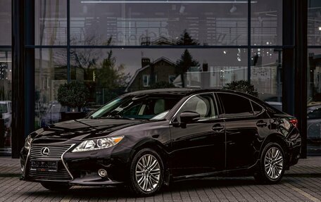 Lexus ES VII, 2015 год, 2 055 000 рублей, 1 фотография