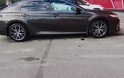Toyota Camry, 2021 год, 3 350 000 рублей, 1 фотография