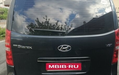 Hyundai Grand Starex Grand Starex I рестайлинг 2, 2014 год, 2 500 000 рублей, 3 фотография