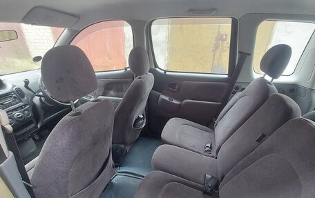 Toyota FunCargo, 1999 год, 210 000 рублей, 13 фотография