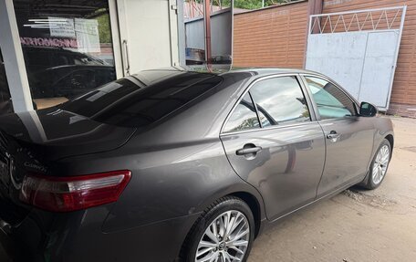 Toyota Camry, 2011 год, 1 320 000 рублей, 2 фотография