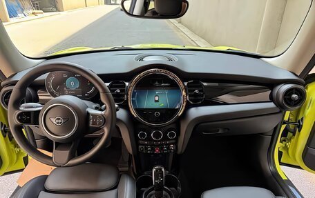 MINI Hatch, 2022 год, 2 490 000 рублей, 11 фотография