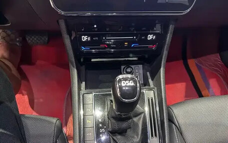 Skoda Superb III рестайлинг, 2023 год, 2 100 000 рублей, 15 фотография