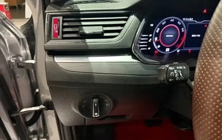 Skoda Superb III рестайлинг, 2023 год, 2 100 000 рублей, 11 фотография