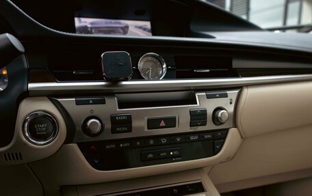 Lexus ES VII, 2015 год, 2 055 000 рублей, 22 фотография