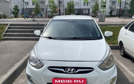 Hyundai Solaris II рестайлинг, 2014 год, 750 000 рублей, 6 фотография