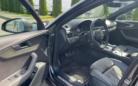 Audi A4, 2019 год, 2 996 000 рублей, 9 фотография