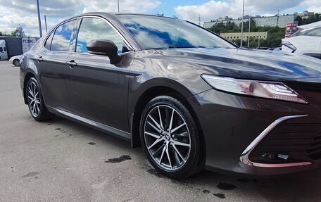 Toyota Camry, 2021 год, 3 350 000 рублей, 6 фотография