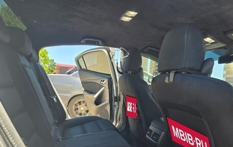 Mazda 6, 2018 год, 1 990 000 рублей, 18 фотография