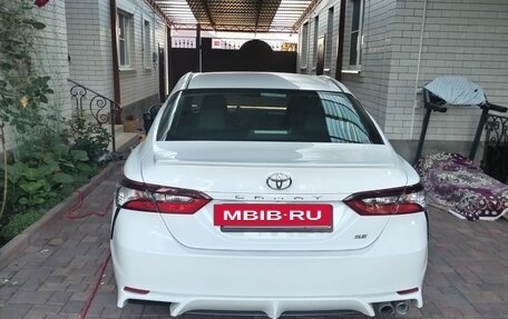 Toyota Camry, 2022 год, 2 850 000 рублей, 4 фотография