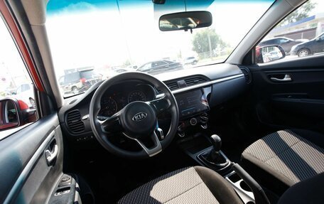 KIA Rio IV, 2018 год, 1 050 000 рублей, 10 фотография