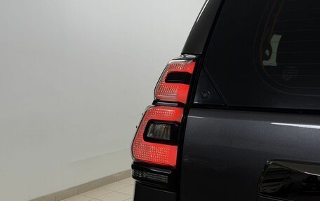 Toyota Land Cruiser Prado 150 рестайлинг 2, 2020 год, 4 859 000 рублей, 10 фотография