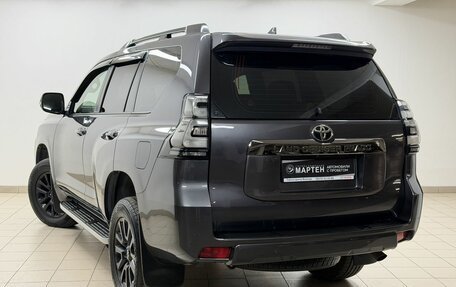 Toyota Land Cruiser Prado 150 рестайлинг 2, 2020 год, 4 859 000 рублей, 6 фотография