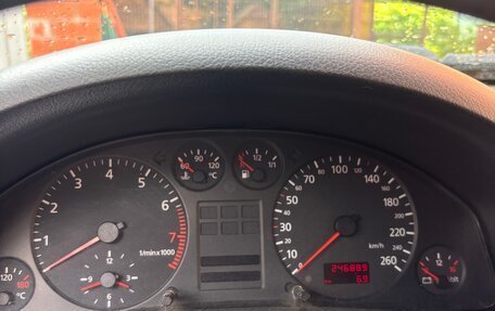 Audi A6, 1999 год, 700 000 рублей, 14 фотография