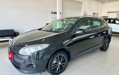 Renault Megane III, 2010 год, 549 900 рублей, 2 фотография