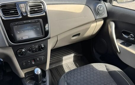 Renault Logan II, 2014 год, 855 000 рублей, 20 фотография