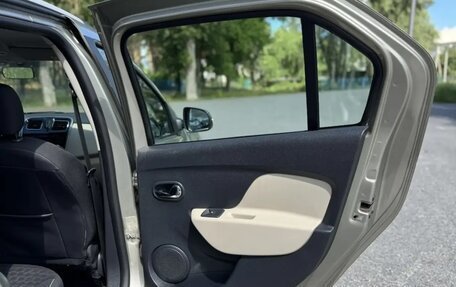 Renault Logan II, 2014 год, 855 000 рублей, 26 фотография