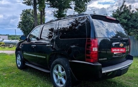Chevrolet Tahoe III, 2012 год, 2 750 000 рублей, 3 фотография