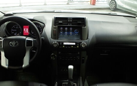 Toyota Land Cruiser Prado 150 рестайлинг 2, 2010 год, 2 589 000 рублей, 9 фотография