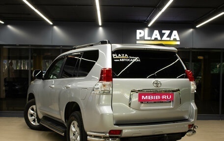 Toyota Land Cruiser Prado 150 рестайлинг 2, 2010 год, 2 589 000 рублей, 3 фотография