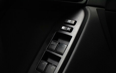 Toyota Land Cruiser Prado 150 рестайлинг 2, 2010 год, 2 589 000 рублей, 14 фотография
