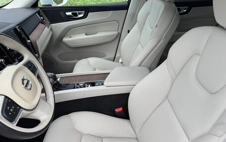 Volvo XC60 II, 2021 год, 3 800 000 рублей, 5 фотография