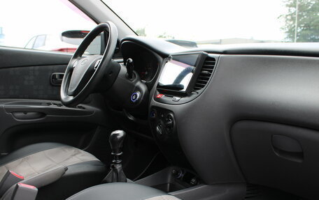 KIA Rio II, 2006 год, 419 000 рублей, 21 фотография