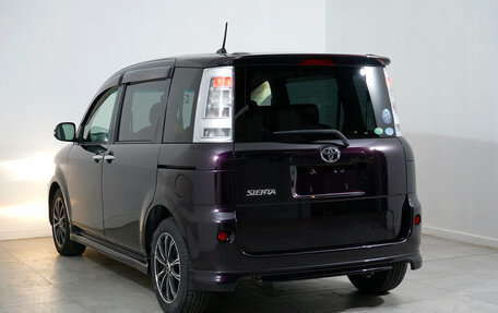 Toyota Sienta I, 2013 год, 1 049 000 рублей, 8 фотография