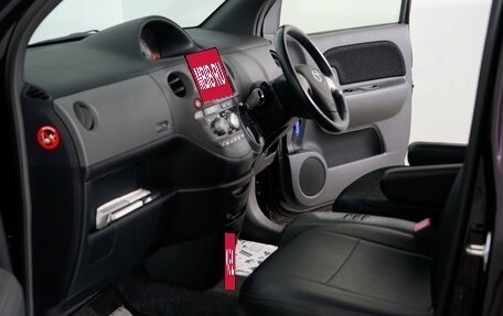 Toyota Sienta I, 2013 год, 1 049 000 рублей, 15 фотография