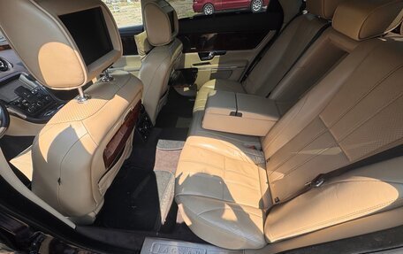 Jaguar XJ IV (X351), 2011 год, 999 999 рублей, 16 фотография