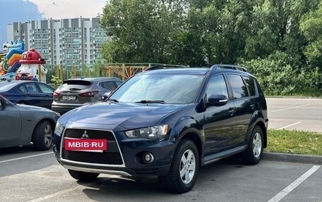 Mitsubishi Outlander III рестайлинг 3, 2011 год, 1 140 000 рублей, 3 фотография