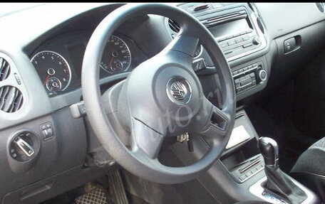 Volkswagen Tiguan I, 2011 год, 1 000 000 рублей, 8 фотография