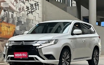 Mitsubishi Outlander III рестайлинг 3, 2023 год, 1 650 000 рублей, 1 фотография