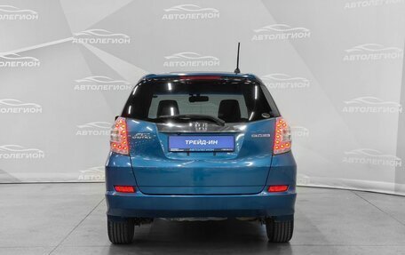 Honda Fit Shuttle I рестайлинг, 2011 год, 900 000 рублей, 4 фотография