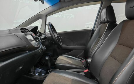 Honda Fit Shuttle I рестайлинг, 2011 год, 900 000 рублей, 14 фотография