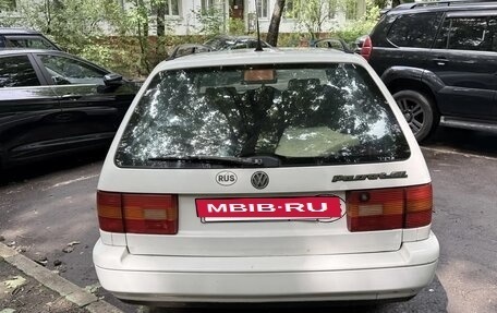 Volkswagen Passat B4, 1994 год, 300 000 рублей, 3 фотография