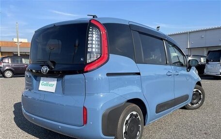 Toyota Sienta, 2023 год, 1 380 203 рублей, 4 фотография