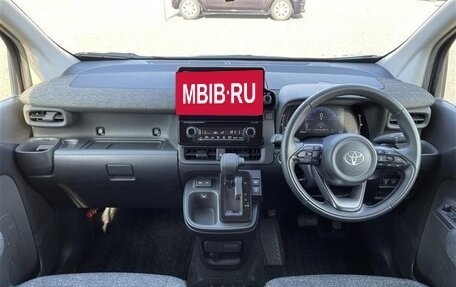 Toyota Sienta, 2023 год, 1 380 203 рублей, 13 фотография