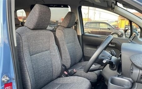 Toyota Sienta, 2023 год, 1 380 203 рублей, 12 фотография