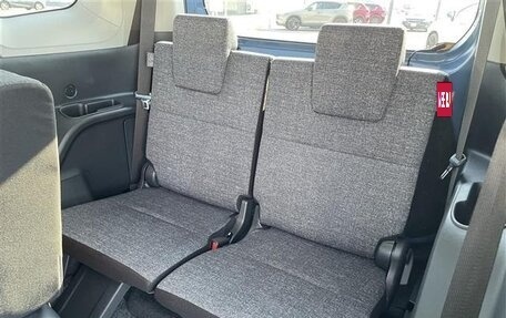 Toyota Sienta, 2023 год, 1 380 203 рублей, 18 фотография